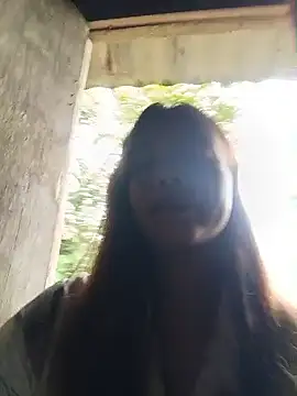 Be-Bun20 stripchat live cam model