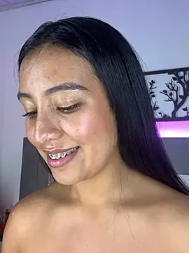 Jenifer_Lux stripchat live cam model