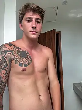 DaniHort stripchat live cam model