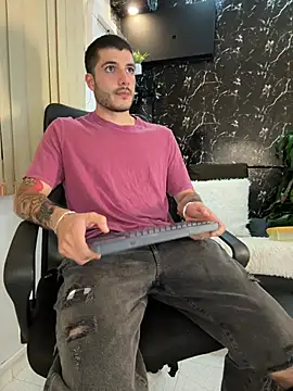 Rafael_Mendezz stripchat live cam model