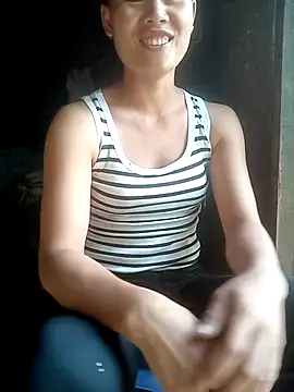 Ruaiuoi stripchat live cam model