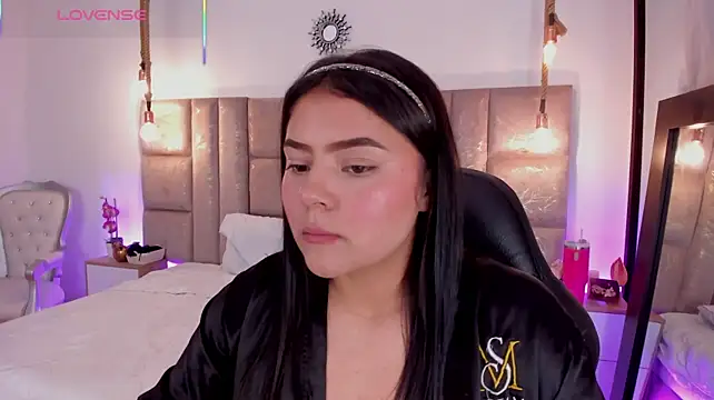 Oriana_Guzman stripchat live cam model