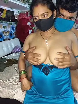 PeaCoooock stripchat live cam model