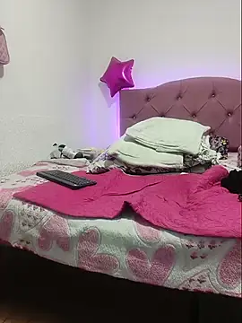 Melinaa-sex stripchat live cam model