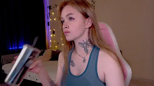 Naughty_Mable stripchat live cam model