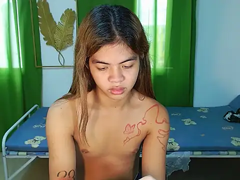 InocentTsYhannaUncut stripchat live cam model