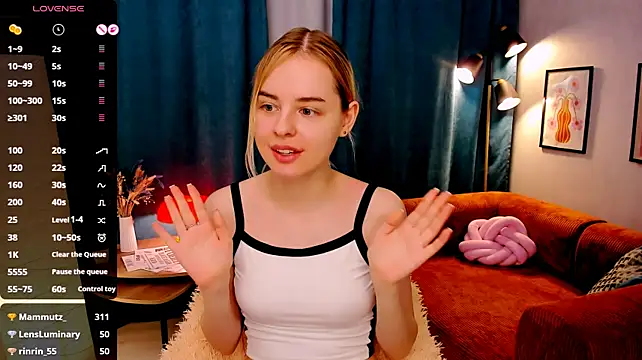 LillianShine stripchat live cam model