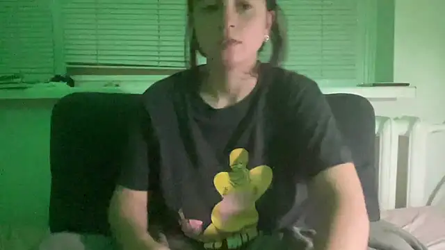 Aphr0ditee stripchat live cam model