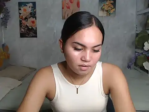 ur_asiankat stripchat live cam model