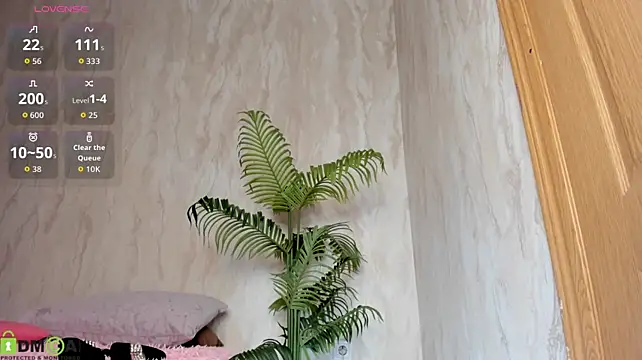 Nikki_Mi1k stripchat live cam model