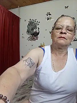 katrinna_ stripchat live cam model