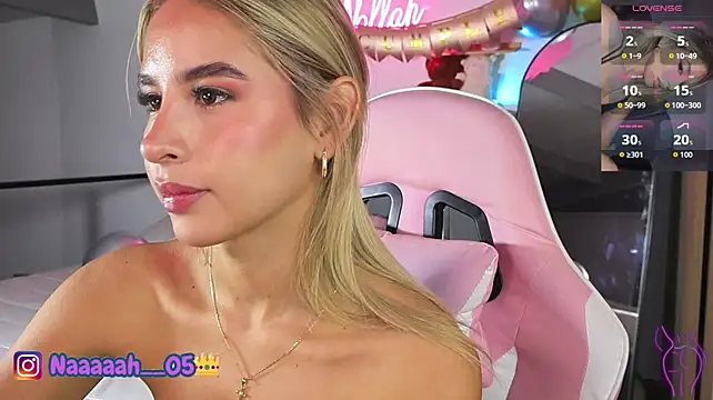 Nallah__ stripchat live cam model