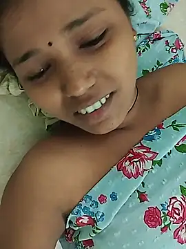 hotrinastudent stripchat live cam model