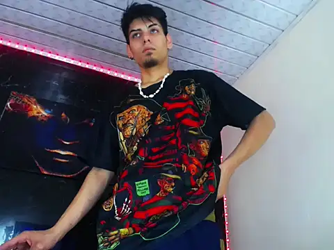 LuxeCouple stripchat live cam model