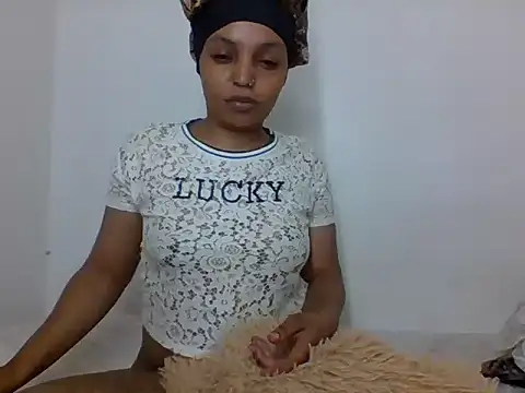 Sexy_habibah stripchat live cam model