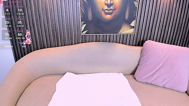 juli_thali stripchat live cam model
