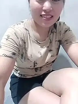 NiRaRa1 stripchat live cam model