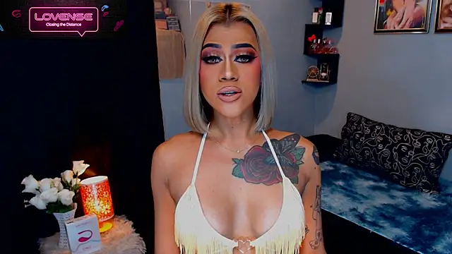 StellaStrong30 stripchat live cam model