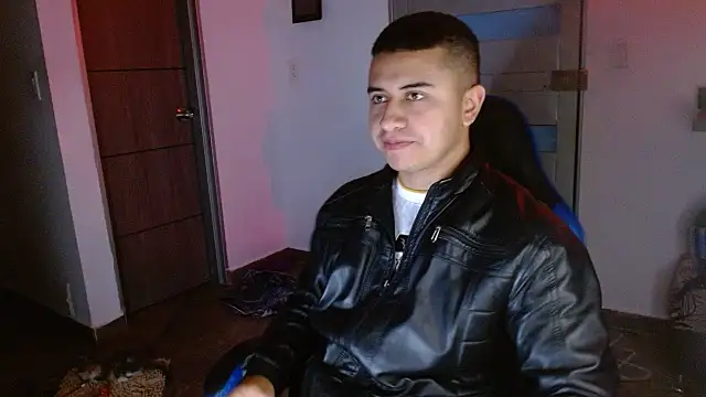 SexyBoy-Bigclit stripchat live cam model