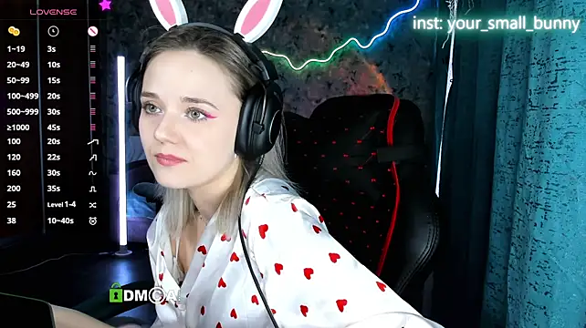 Your_small_bunny stripchat live cam model