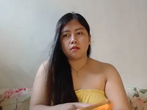 Mamii_chyna stripchat live cam model