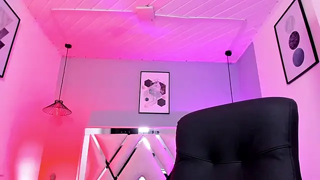 mia_jagger stripchat live cam model