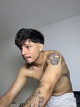 bigjacksonxh stripchat live cam model