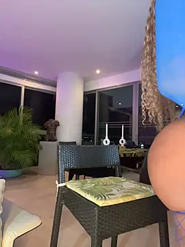 Scarletthornyx stripchat live cam model
