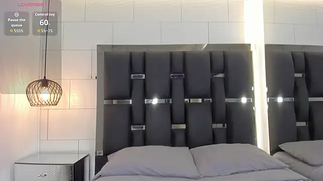 heidi_aldridge stripchat live cam model