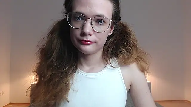 Little_foxx1 stripchat live cam model