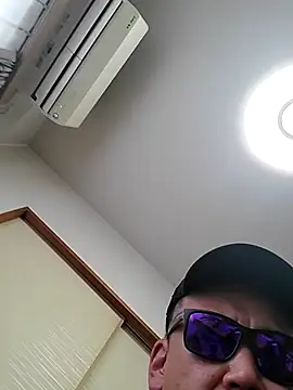 YAMAMOTO210 stripchat live cam model