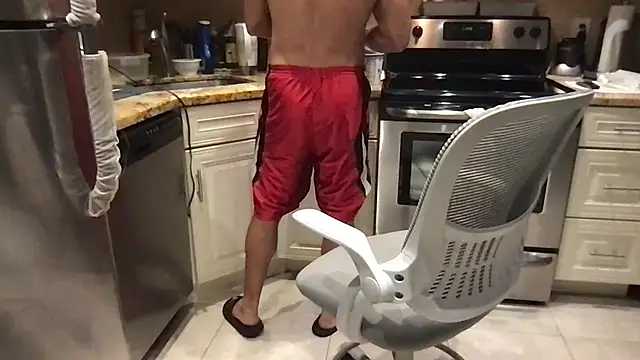 BigGuyMuscle stripchat live cam model