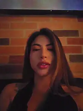 Karen_San_Miguel stripchat live cam model