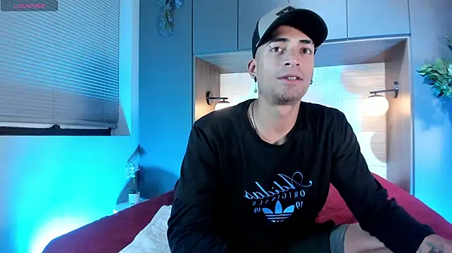 DrakeNeumann stripchat live cam model