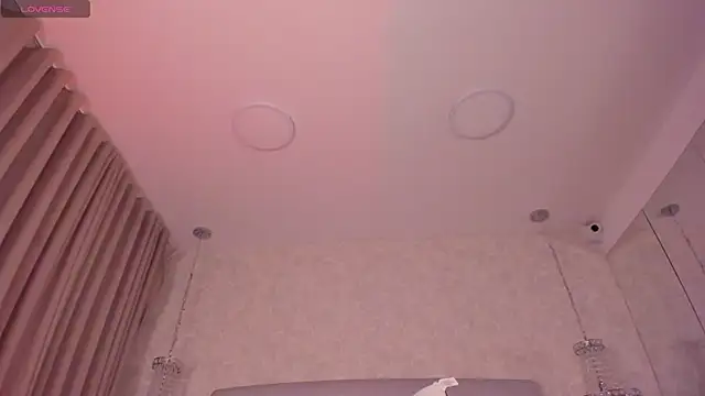 sakura_Gomez stripchat live cam model