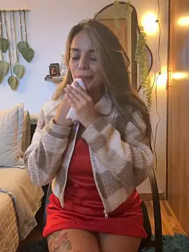 MailynFoxx stripchat live cam model