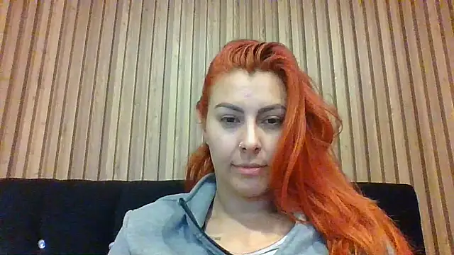 AnnyaEvans stripchat live cam model