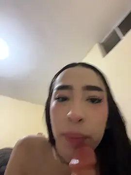 Vivian_hb stripchat live cam model