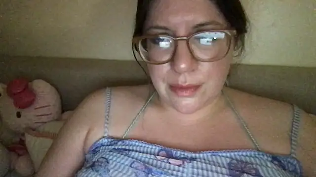 HYPHYtype stripchat live cam model