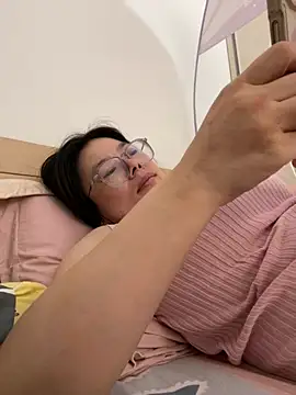 suning668 stripchat live cam model