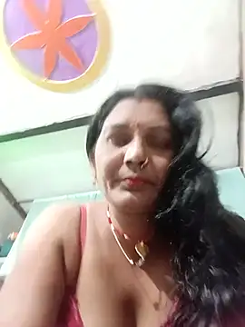 YOURFIVAA stripchat live cam model