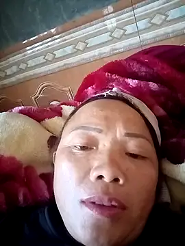 Hope-ee stripchat live cam model