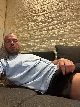 Rotteei1 stripchat live cam model