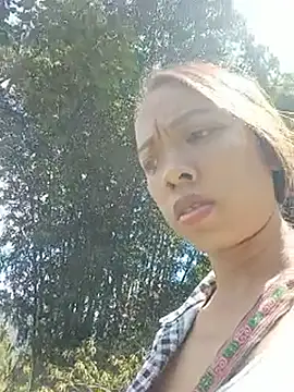 Jade-ee stripchat live cam model