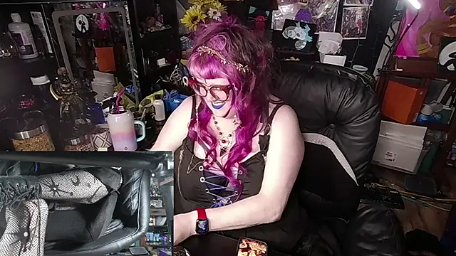 Sinstresshemlock stripchat live cam model