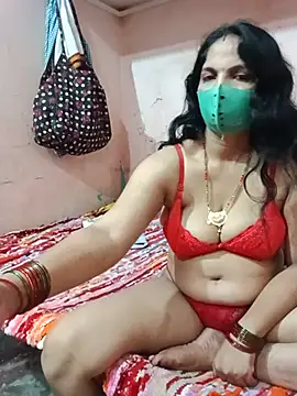 Priyanka_hot88 stripchat live cam model
