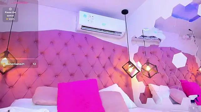 Ethana_lennox stripchat live cam model