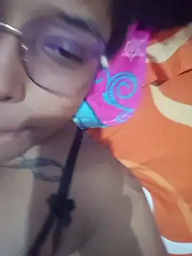 yelismath stripchat live cam model