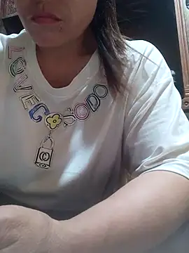 Jsiica_lazzi stripchat live cam model