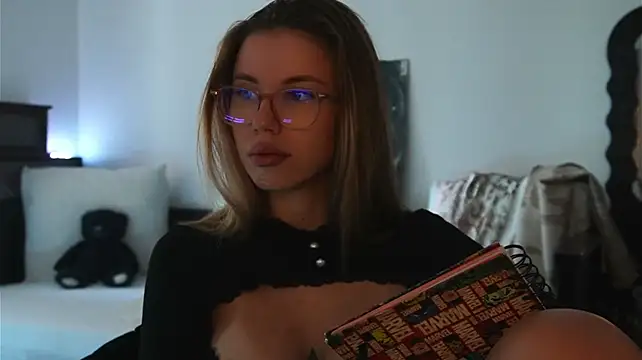 ivyleague_ stripchat live cam model